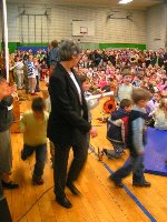 Ein Großes Publikum am Tag der Erziehung 2005 Ein Großes Publikum am Tag der Erziehung 2005